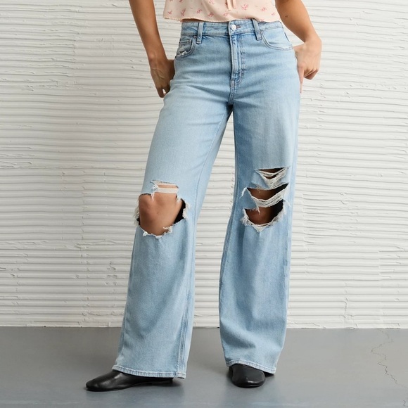 American Eagle Outfitters Denim - American Eagle Light Blue Ripped Wide Leg Dreamy Drapey Streach Baggy Jeans